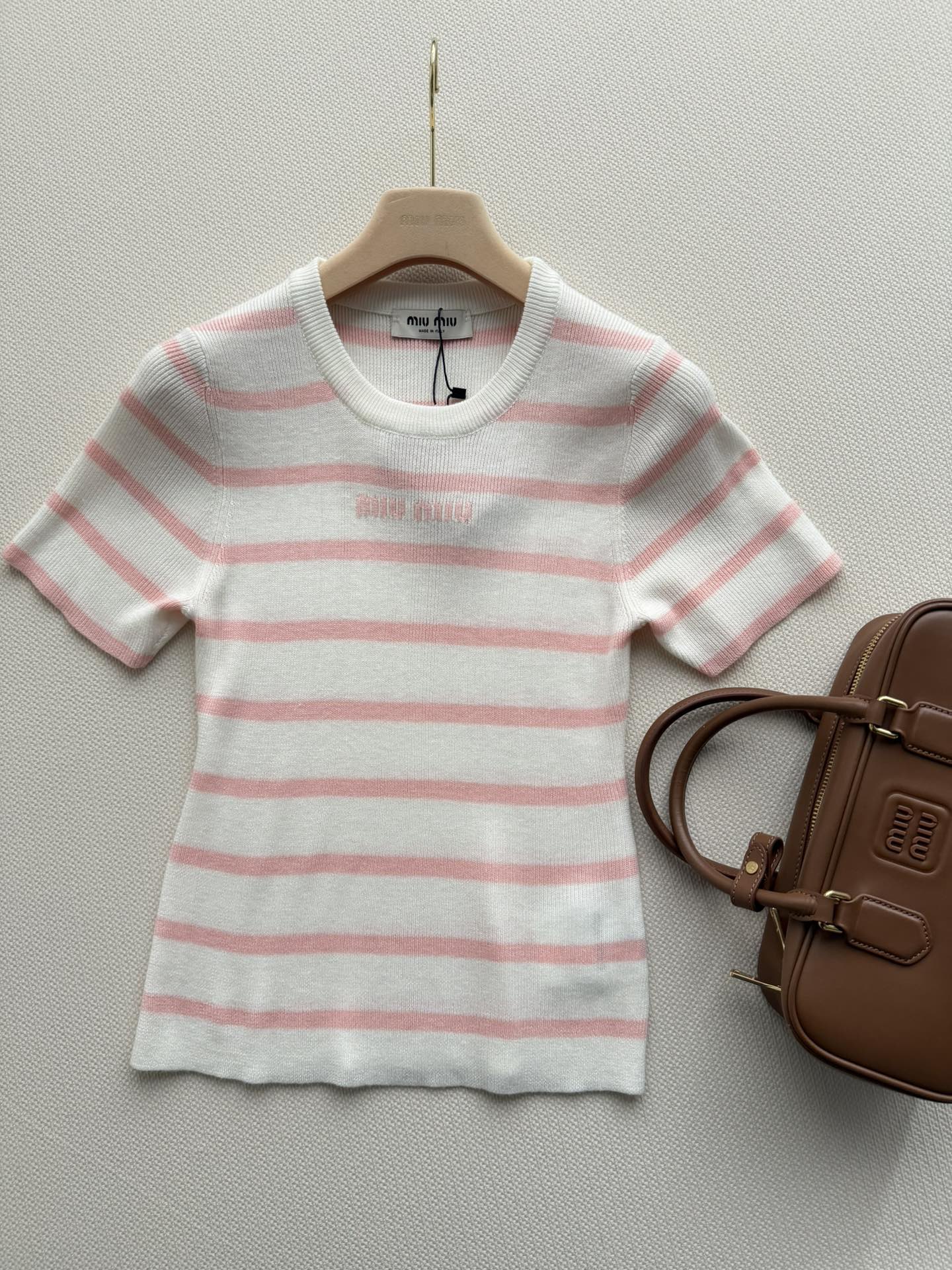 Women's short sleeves